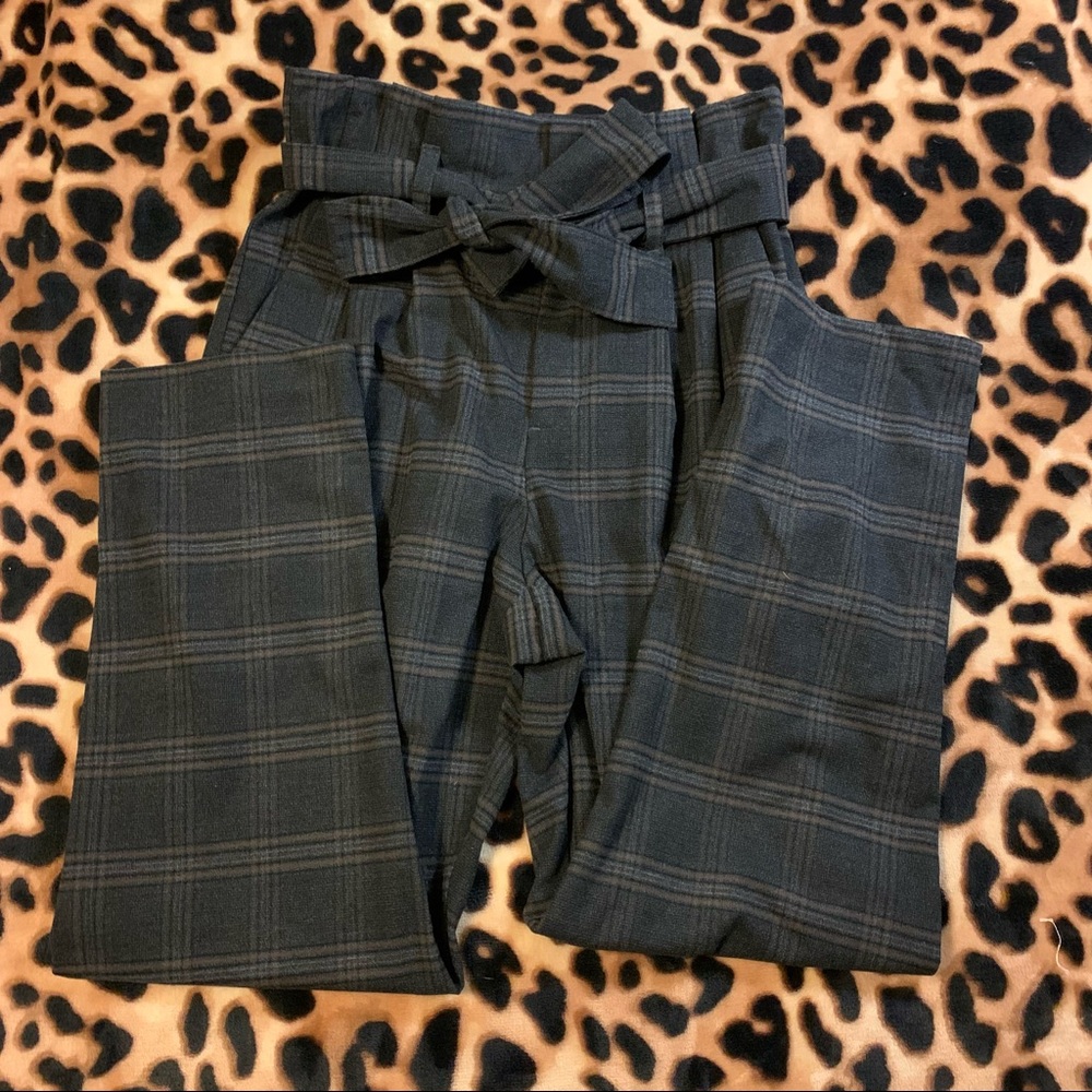a new day Plaid Paperbag Waist Trousers in Charcoal and Gray